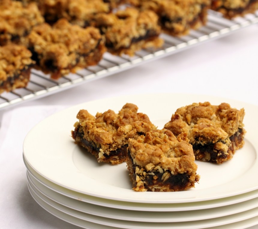 date and ginger slice1 resized